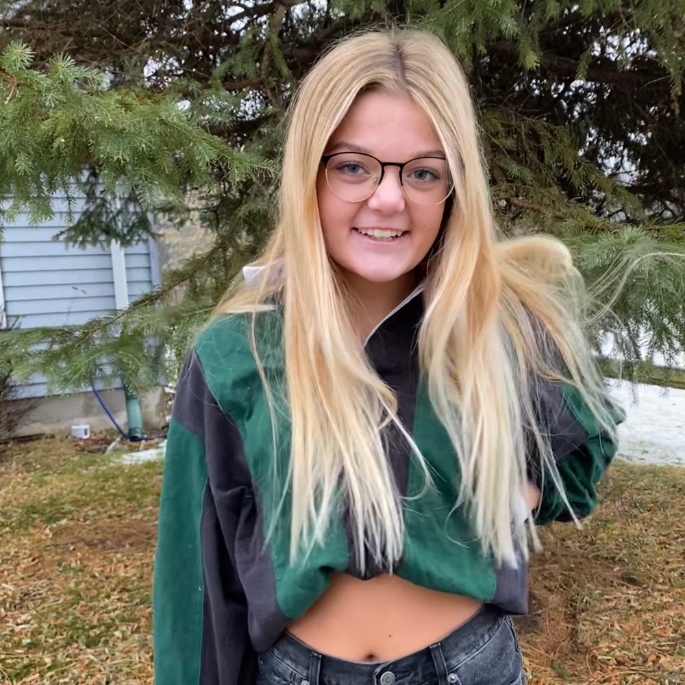 Meet your Posher, Klaire